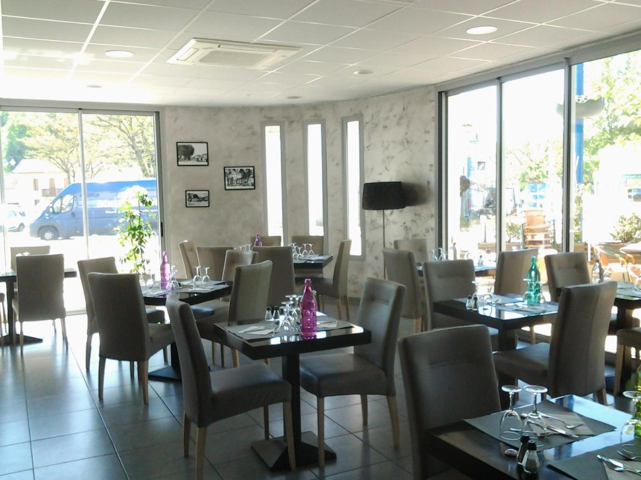Hotel Le Midi Montaigu-de-Quercy 외부 사진