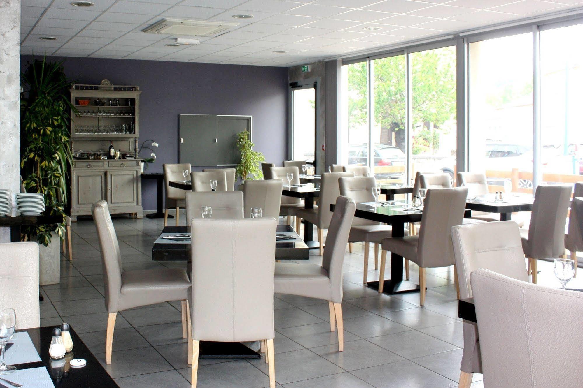 Hotel Le Midi Montaigu-de-Quercy 외부 사진